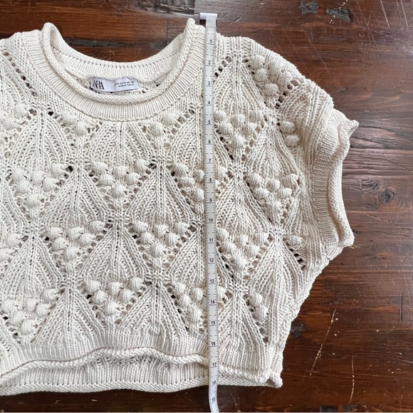 Zara Ball Trim Textured Knit Top size M. Cream Color Excellent condition - Picture 4 of 6